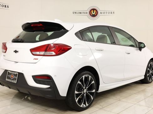 Used 2019 Chevrolet Cruze Premier w/ Sun And Sound Package FWD image 3