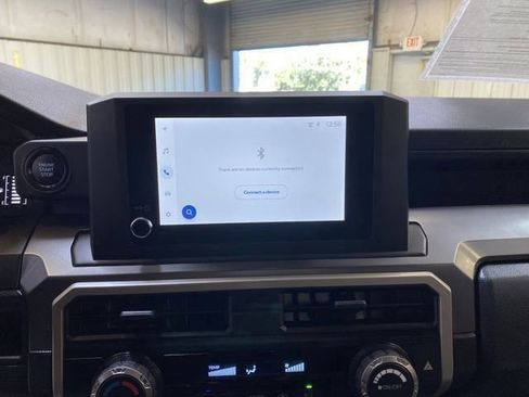 Used 2025 Toyota Tacoma SR5 AWD/4WD image 41