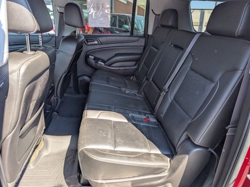 Used 2015 GMC Yukon XL SLT w/ Open Road Package AWD/4WD image 12