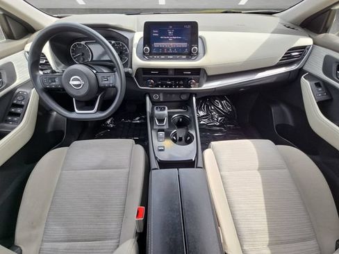 Used 2023 Nissan Rogue SV FWD image 21