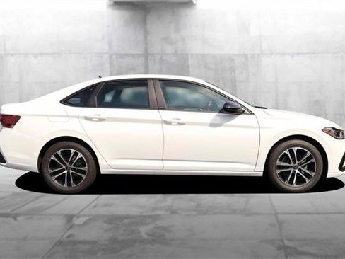 New 2025 Volkswagen Jetta Sport image 5