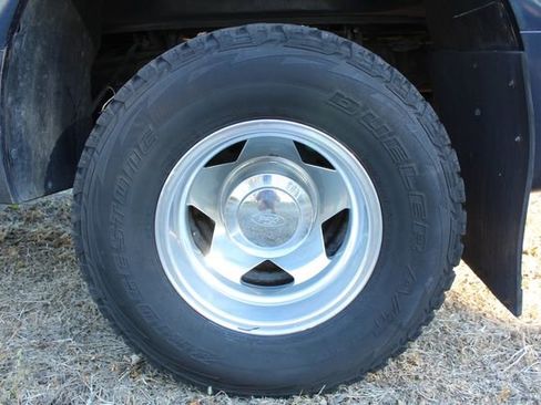 Used 2001 Ford F350 XLT image 26