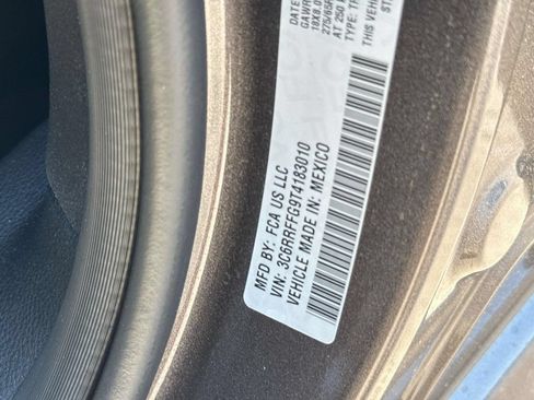 New 2026 RAM 1500 Big Horn AWD/4WD image 16