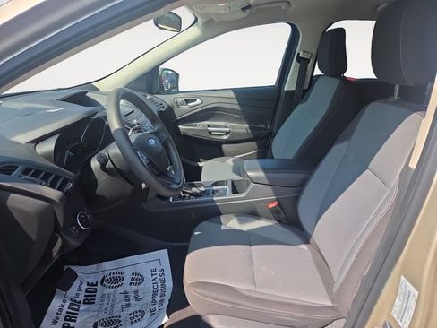Used 2018 Ford Escape SE FWD image 9