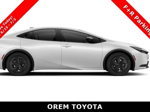 New 2026 Toyota Prius LE FWD image 12
