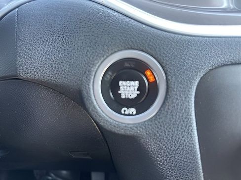 Used 2022 Dodge Charger SXT w/ Blacktop Package image 23