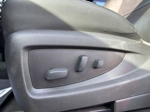 Used 2017 GMC Sierra 1500 SLT w/ SLT Premium Package image 12