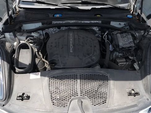 Used 2020 Porsche Macan AWD/4WD image 45
