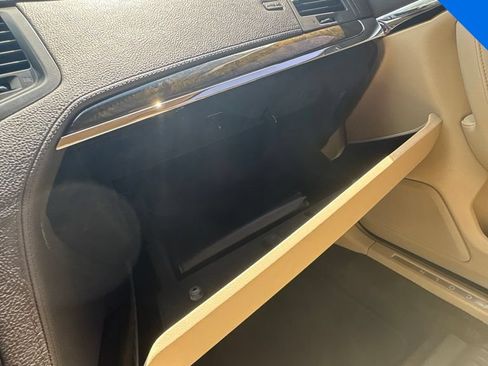 Used 2015 Lincoln MKS w/ Equipment Group 101A FWD image 31