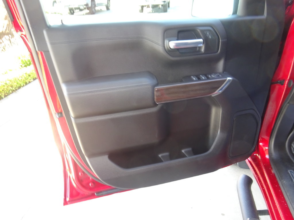 Certified 2022 Chevrolet Silverado 1500 LT Trail Boss w/ Safety Package AWD/4WD image 25