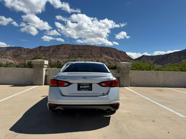 Used 2019 Nissan Altima 2.5 SR FWD image 6