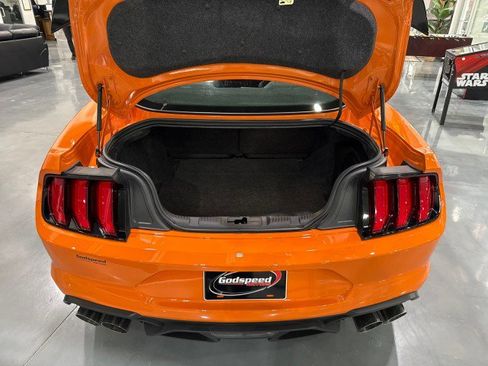 Used 2020 Ford Mustang Shelby GT500 w/ Technology Package image 18