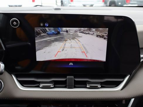 New 2026 Chevrolet Equinox LT w/ Convenience Package II image 12