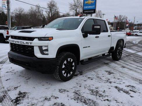 Used 2020 Chevrolet Silverado 2500 Custom w/ Custom Value Package image 18