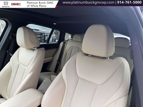 Used 2023 BMW X4 xDrive30i w/ M Sport Package image 18
