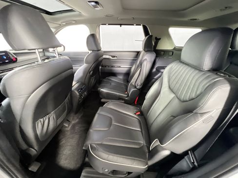 Used 2023 Hyundai Palisade Limited AWD/4WD image 25