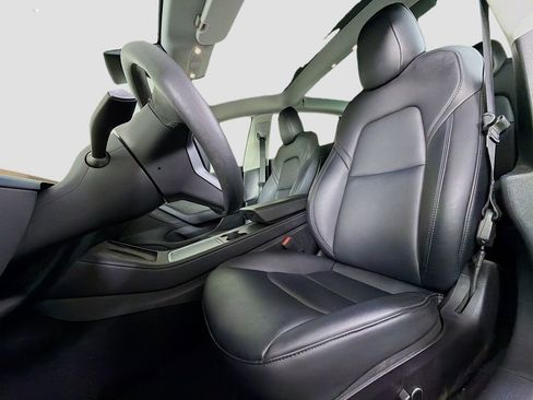 Used 2022 Tesla Model 3 Long Range image 13
