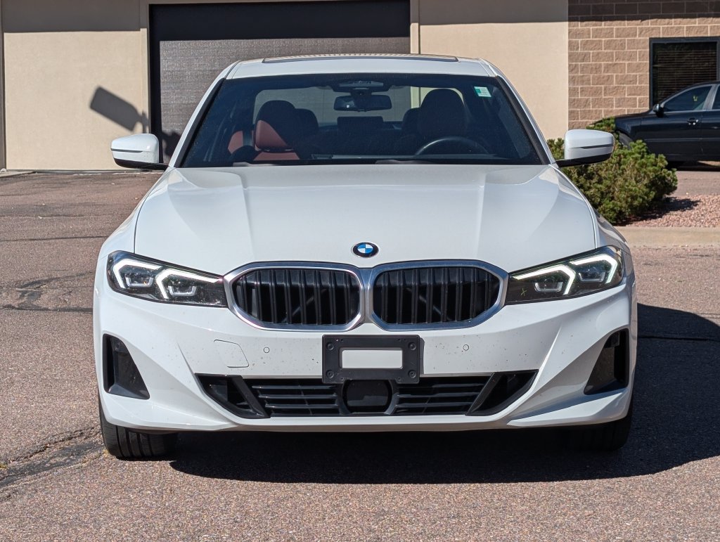 Used 2024 BMW 330i Sedan RWD image 2