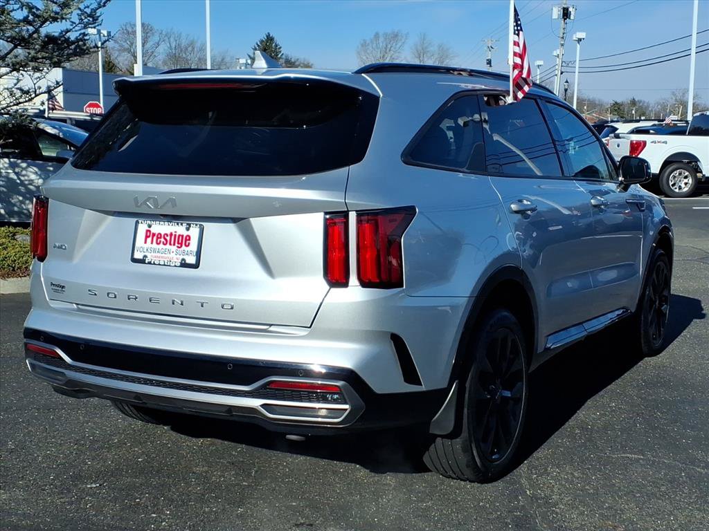 Used 2022 Kia Sorento SX AWD/4WD image 3