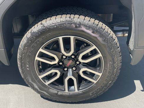 New 2026 GMC Sierra 1500 AT4 w/ AT4 Premium Package AWD/4WD image 30