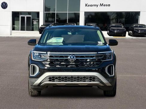 New 2026 Volkswagen Atlas Peak Edition AWD/4WD image 9