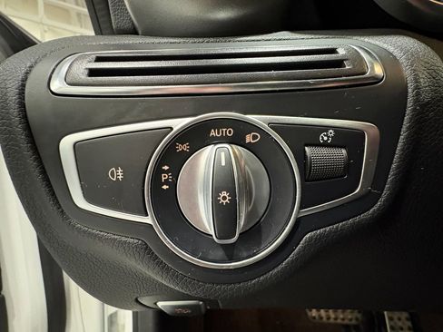 Used 2020 Mercedes-Benz C 300 4MATIC Coupe image 33