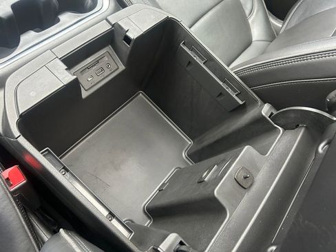 Used 2022 Chevrolet Silverado 1500 High Country w/ Technology Package image 37