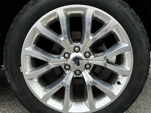 Used 2018 Ford Expedition Platinum AWD/4WD image 14