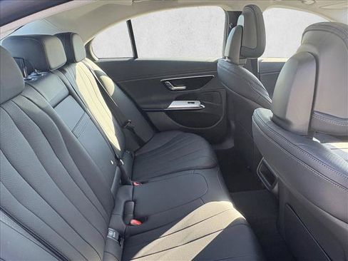 New 2026 Mercedes-Benz E 350 4MATIC Sedan image 22