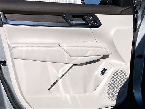 Used 2026 GMC Terrain Denali w/ LPO, Floor Liner Package image 40