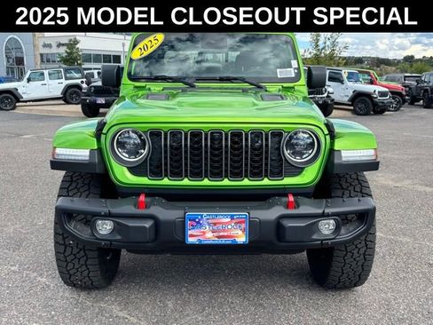 New 2025 Jeep Gladiator Rubicon AWD/4WD image 8