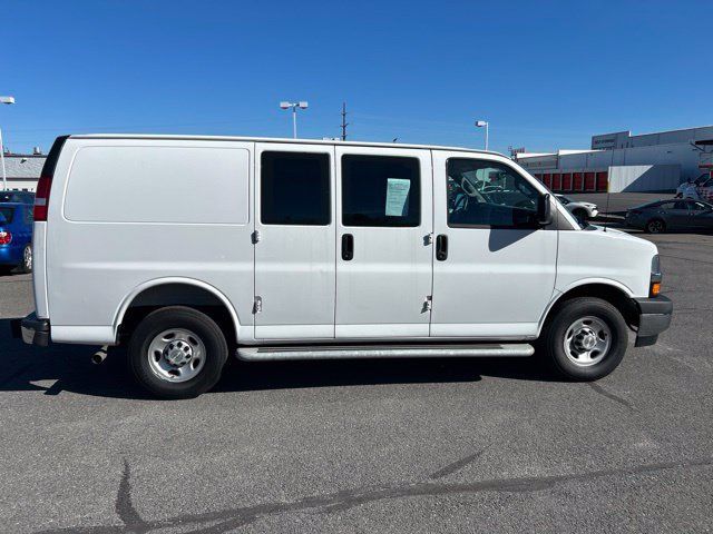 Used 2025 Chevrolet Express 2500 w/ Driver Convenience Package RWD image 9
