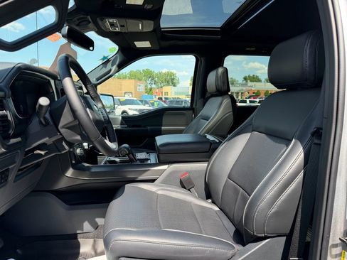 Used 2025 Ford F150 Lariat w/ Equipment Group 502A High AWD/4WD image 9
