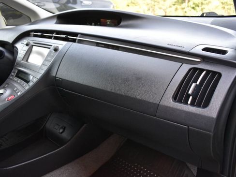 Used 2013 Toyota Prius Three image 23