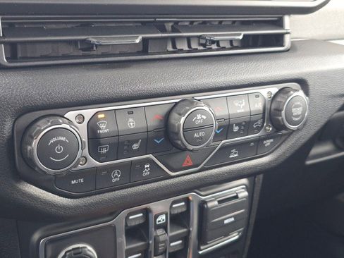 New 2026 Jeep Gladiator Willys image 36