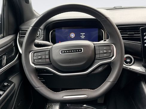 Used 2022 Jeep Wagoneer Series I w/ Premium Group I image 12