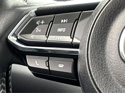 Used 2019 MAZDA CX-5 Touring image 15