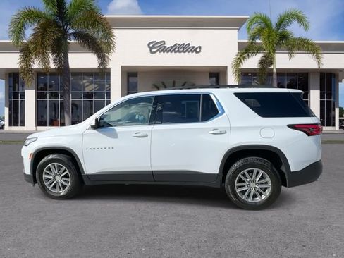 Used 2023 Chevrolet Traverse LT image 8