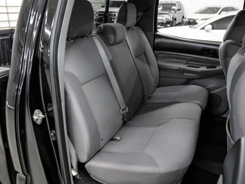 Used 2015 Toyota Tacoma PreRunner w/ TRD Sport Package image 31