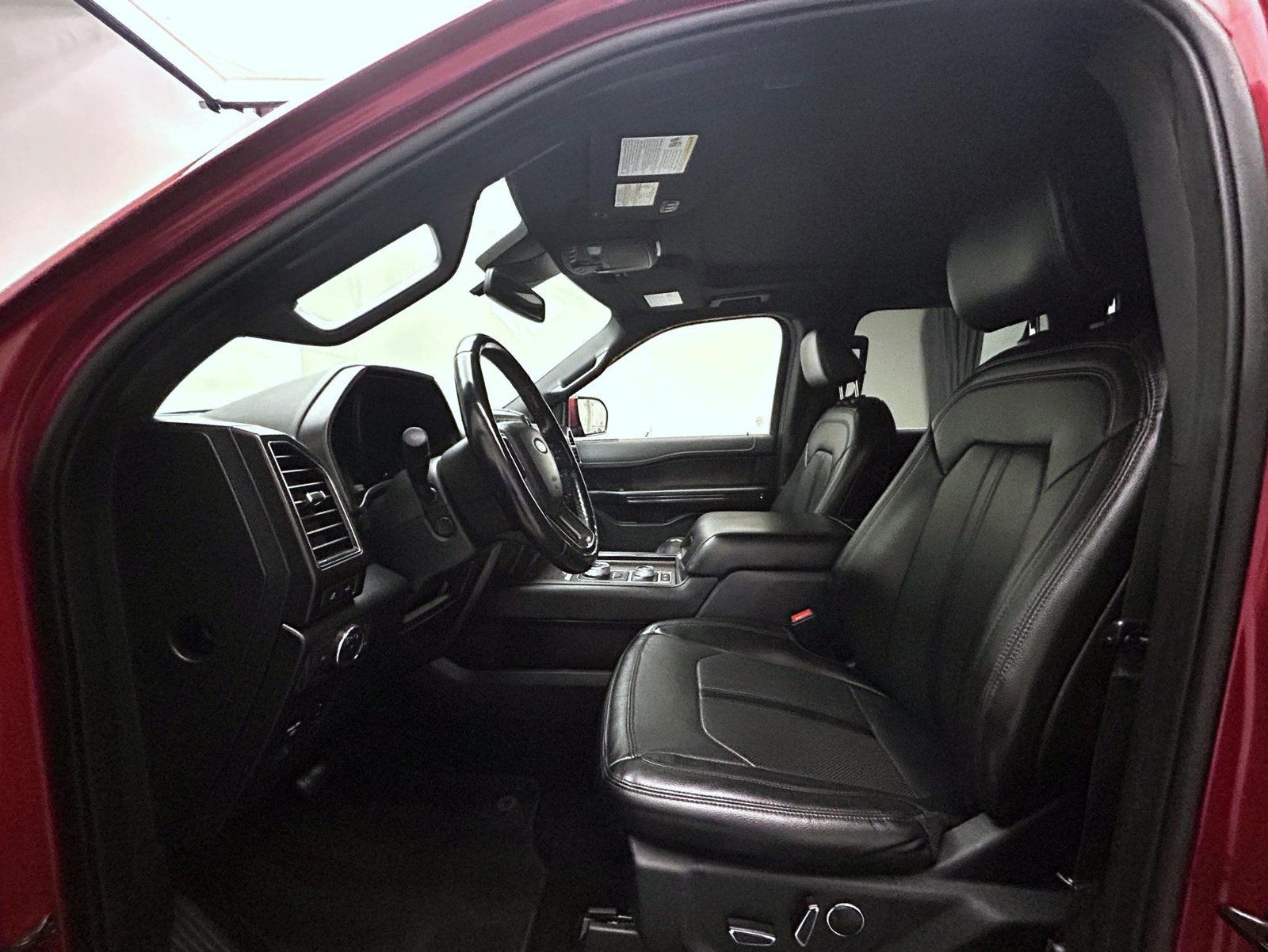 Used 2021 Ford Expedition Limited AWD/4WD image 10