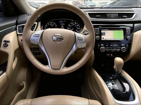 Used 2015 Nissan Rogue SL w/ SL Premium Package image 6