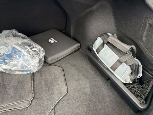 Used 2025 Hyundai Elantra SE image 35