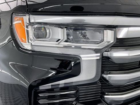 Used 2024 Chevrolet Silverado 1500 High Country w/ High Country Premium Package AWD/4WD image 30
