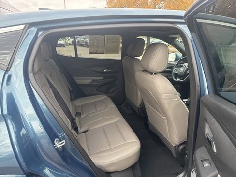 Used 2024 Buick Envista Avenir image 12