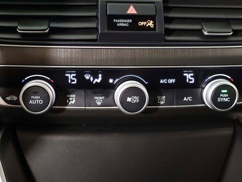 Used 2020 Honda Accord LX image 40