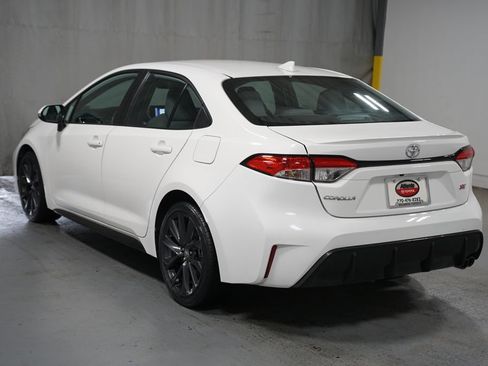 Used 2024 Toyota Corolla SE FWD image 6