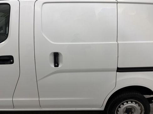 Used 2015 Chevrolet City Express LS image 18