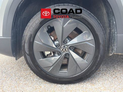 Used 2025 Volkswagen Taos S FWD image 8
