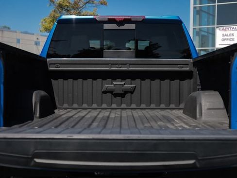 Used 2025 Chevrolet Silverado 1500 ZR2 w/ Technology Package AWD/4WD image 18