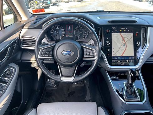 Used 2023 Subaru Outback Limited image 16